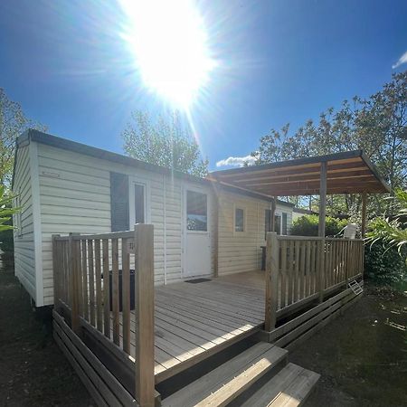 Mobil-Home Au Pied Du Luberon Ла Рок д'Онтерон Екстериор снимка