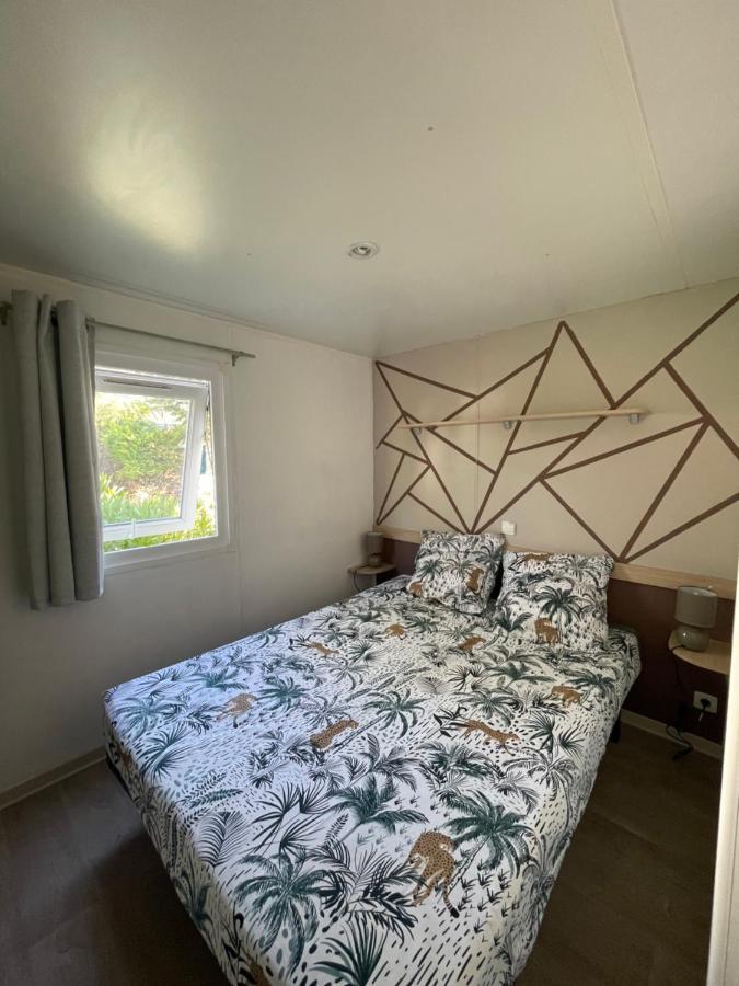Mobil-Home Au Pied Du Luberon Ла Рок д'Онтерон Екстериор снимка