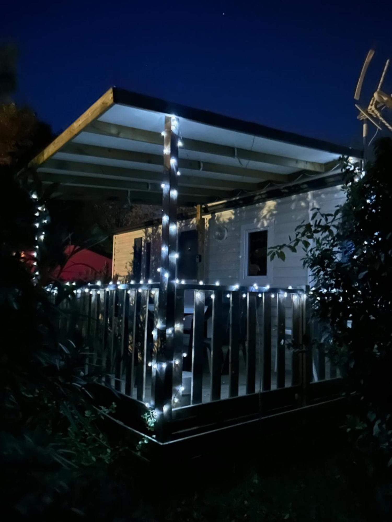 Mobil-Home Au Pied Du Luberon Ла Рок д'Онтерон Екстериор снимка